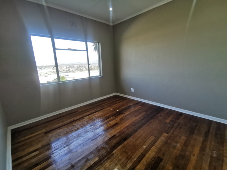 3 Bedroom Property for Sale in Van Riebeeck Hoogte Eastern Cape